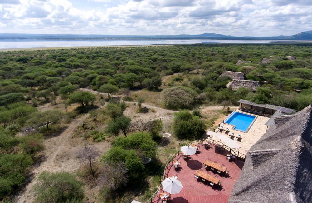 lake burungi accommodation 1